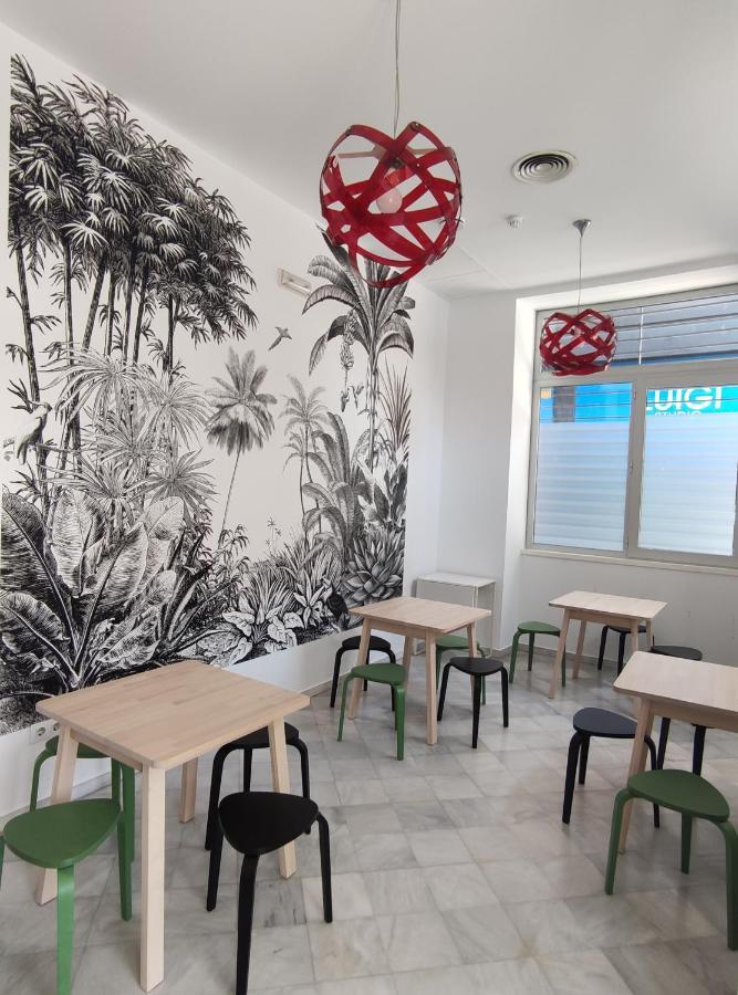 New Samay Hostel Seville Exterior photo