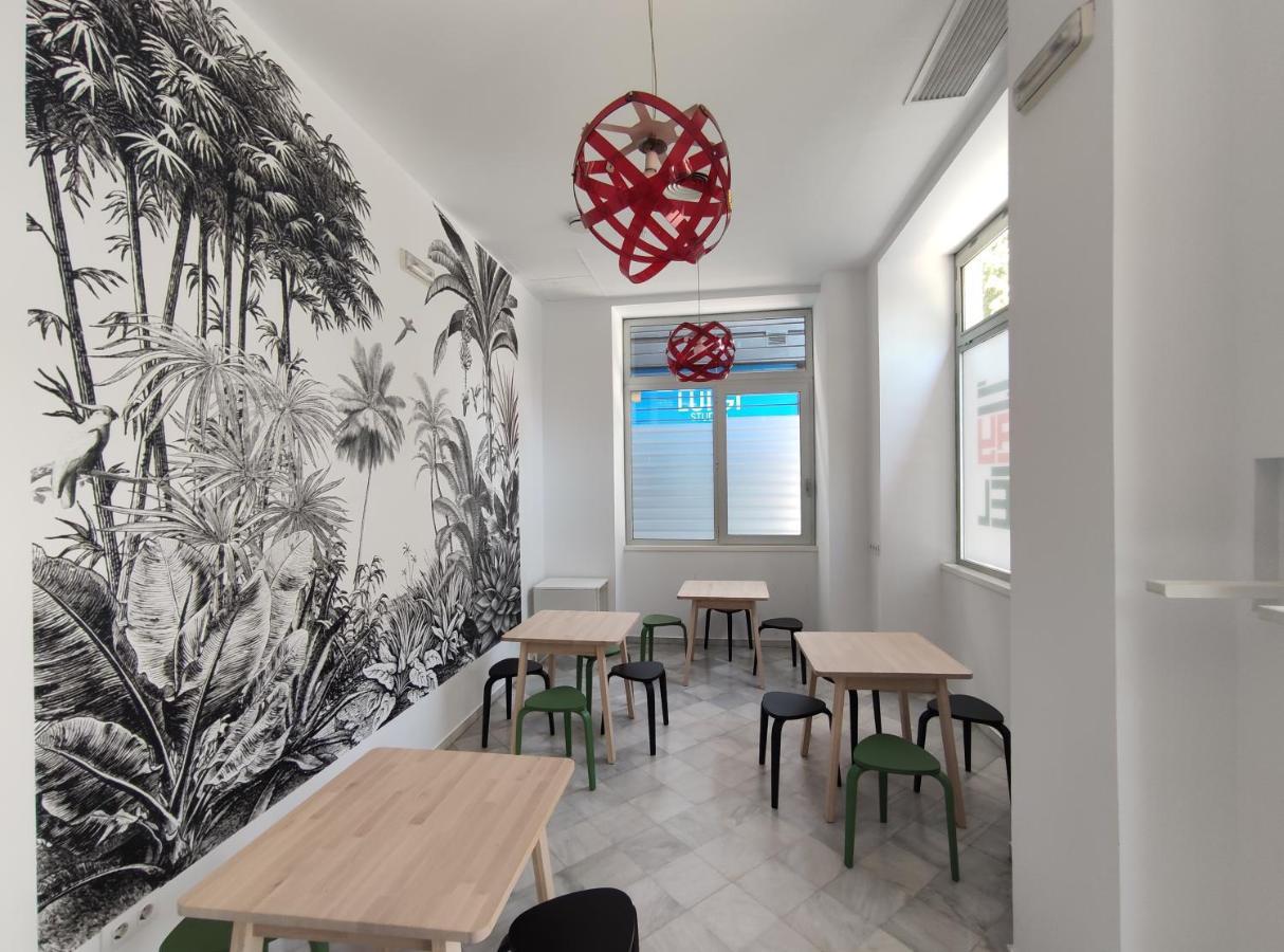 New Samay Hostel Seville Exterior photo